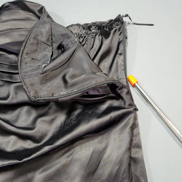 Express Black Dress Strapless Formal Midi Pleats Aline Lined Padded Women Size 2 - Picture 6 of 16